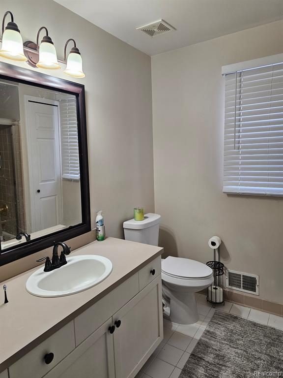 50452 MADISON Drive, Macomb, MI 48044 — Photo 22