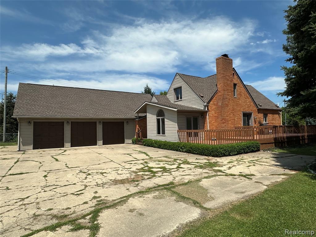 8315 Hilton Road, Brighton, MI 48114