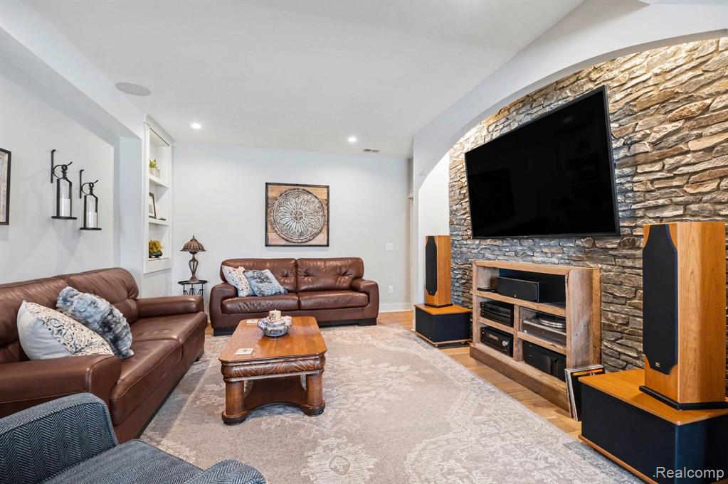 6846 Williamsbury Circle, Clarkston, MI 48348 — Photo 26