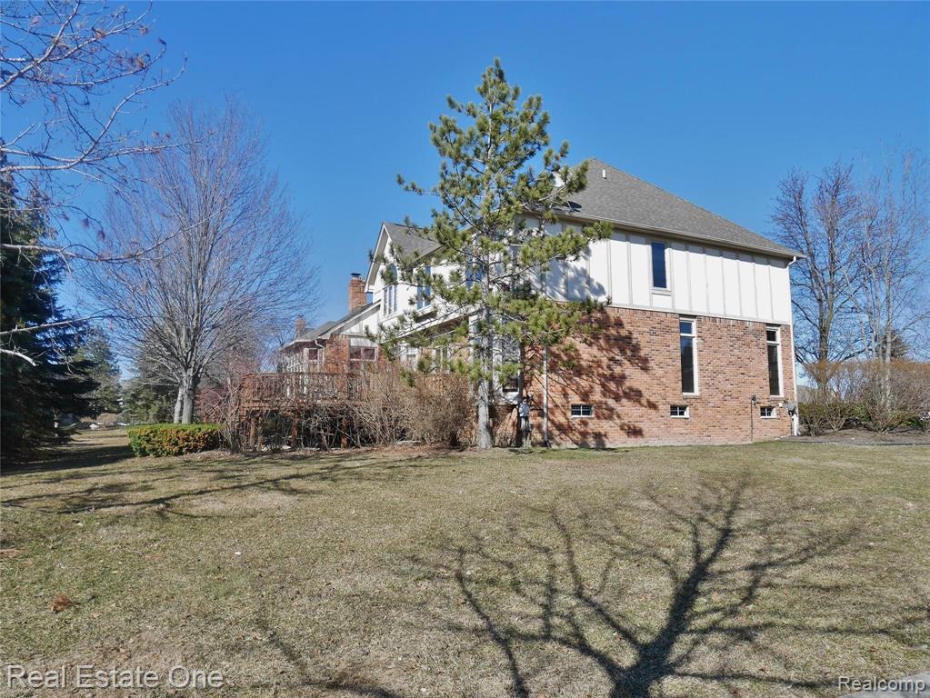 5846 CLEARVIEW Drive, Troy, MI 48098 — Photo 40