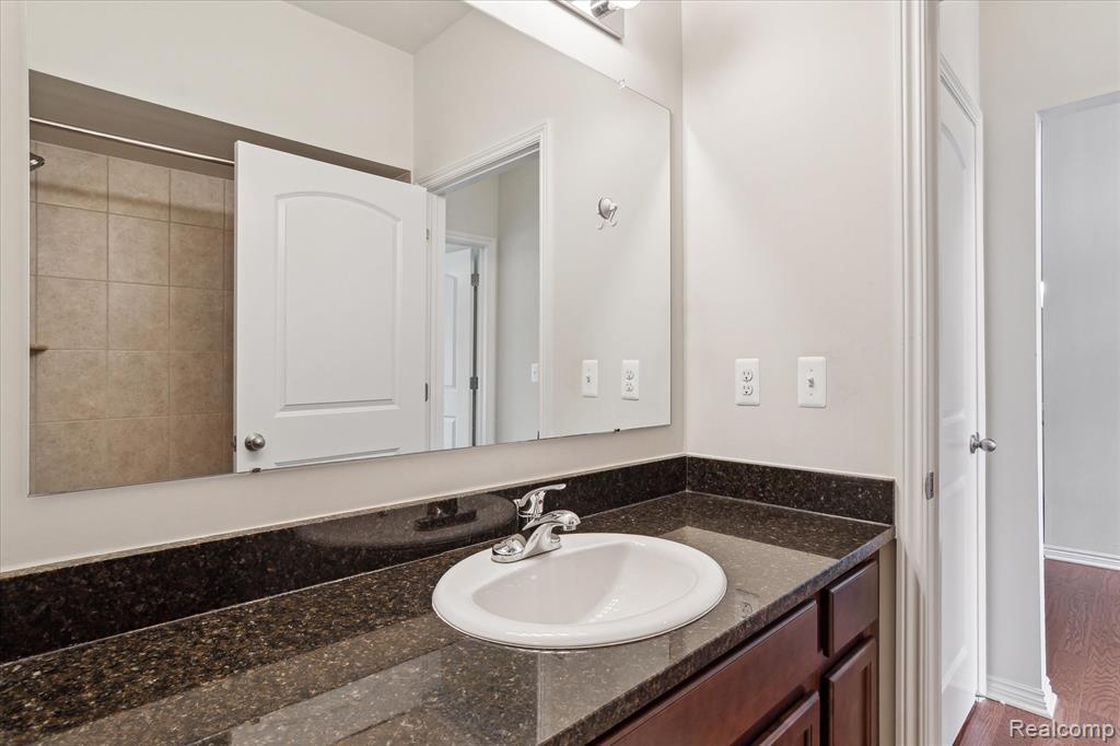 5104 Hawkseye Trace, Warren, MI 48092 — Photo 27