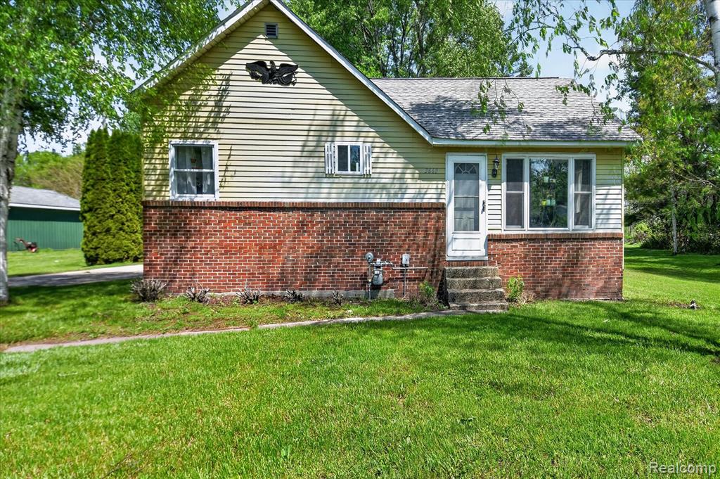 3660 Keewahdin Road, Fort Gratiot, MI 48059 — Photo 2