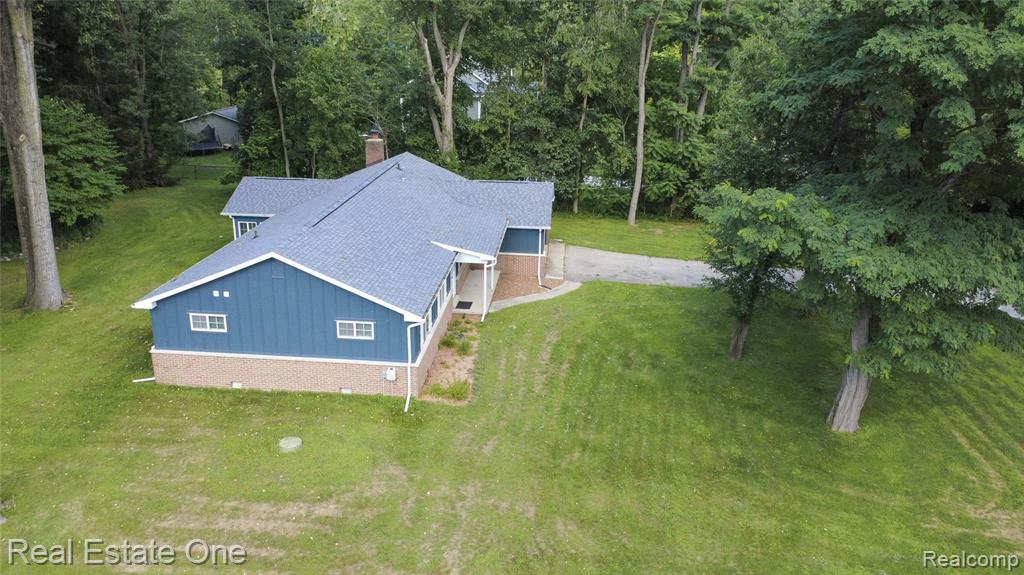 5811 Cowell Road, Brighton, MI 48116 — Photo 38