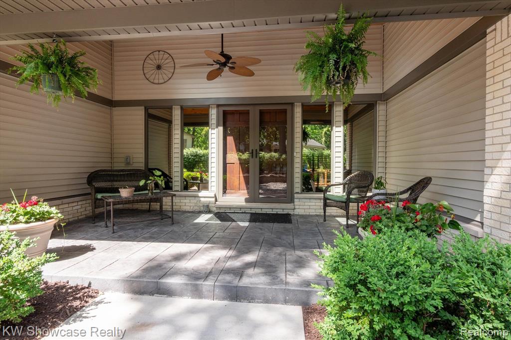 4020 Watuga Street, Commerce Twp, MI 48390 — Photo 6