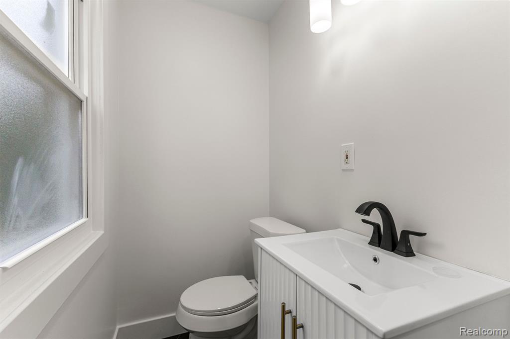 529 N MILITARY Street, Dearborn, MI 48124 — Photo 23