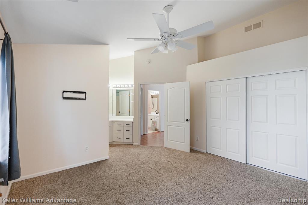 867 Saybrook Drive, Waterford, MI 48327 — Photo 13