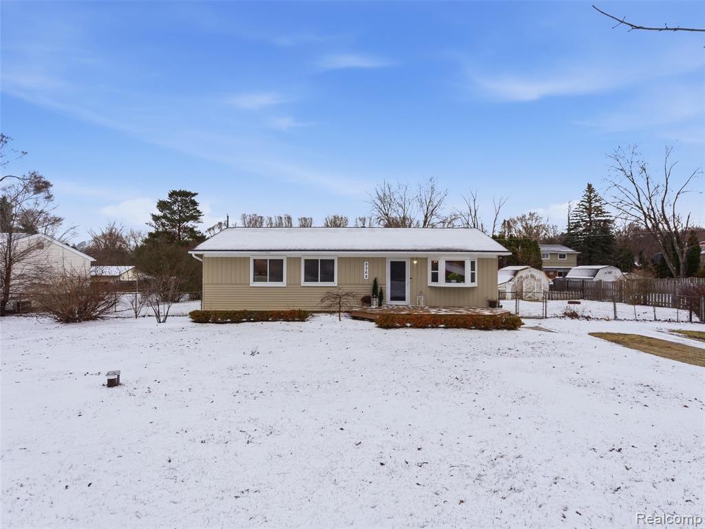 9368 Debby Jo Drive, Clawson, MI — Photo 44