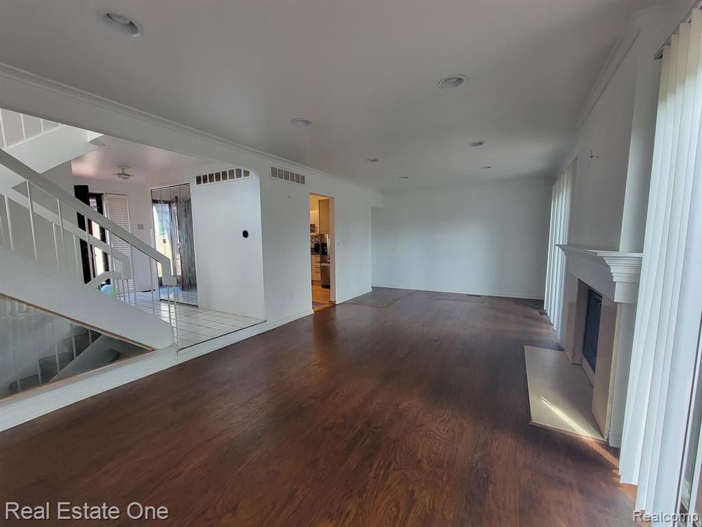 5102 ROCK Run, West Bloomfield, MI — Photo 4