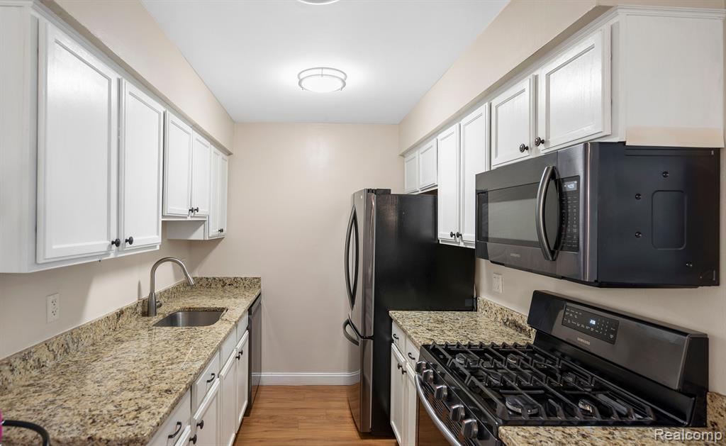 44435 SAVERY Drive, Canton, MI 48187 — Photo 8