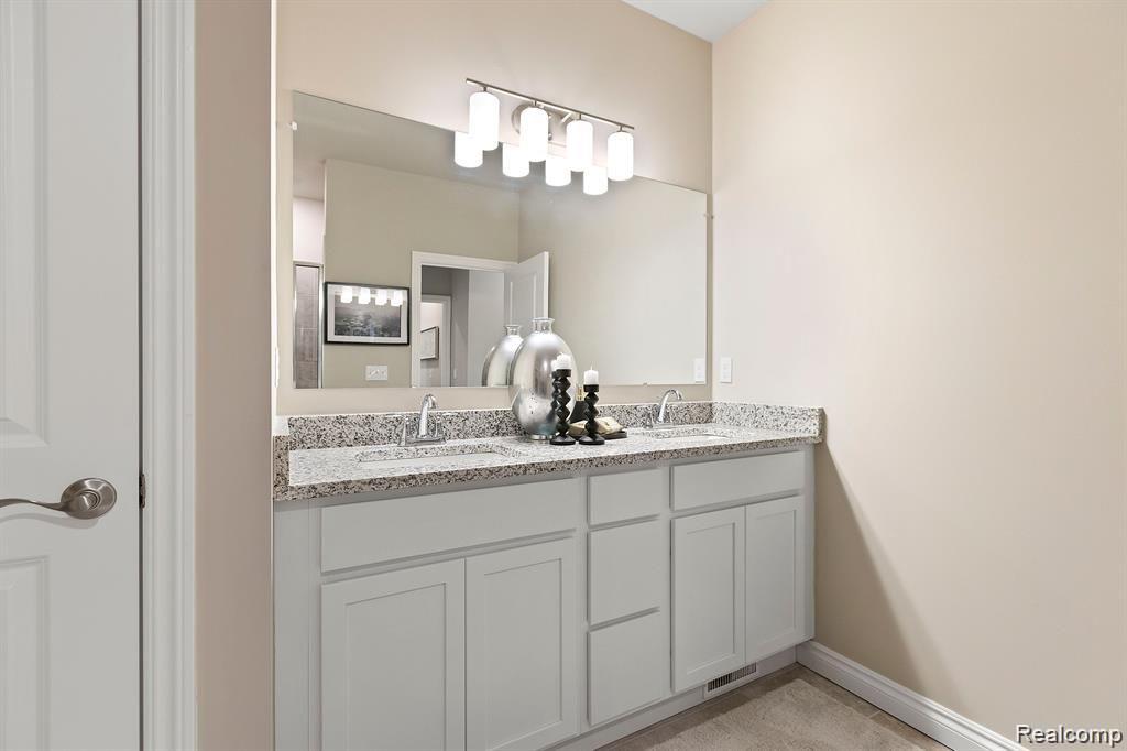 2280 Chase Drive, Howell, MI, 48855