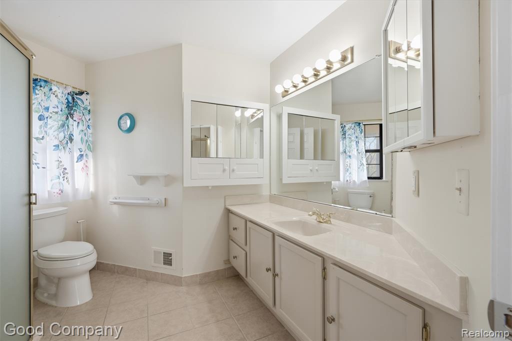 7284 Westchester, 7, West Bloomfield, MI — Photo 15