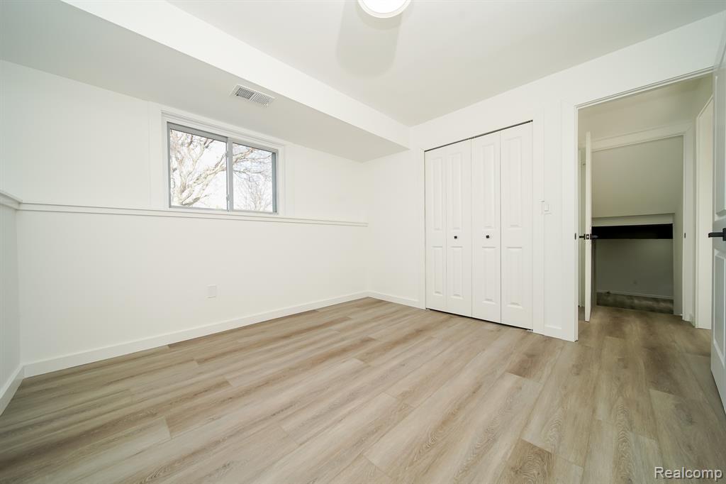 4060 Franklin Park Drive, Sterling Heights, MI 48310 — Photo 58