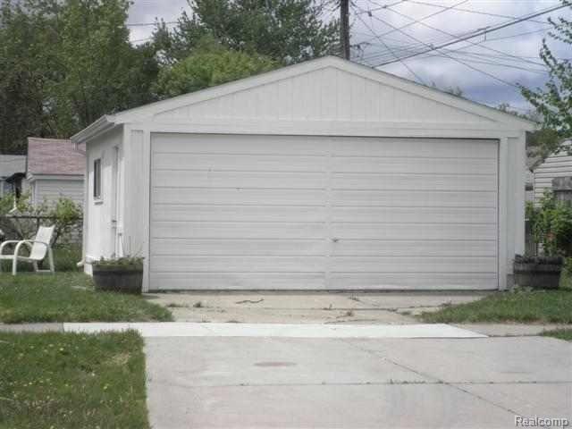 8739 Republic Avenue, Warren, MI 48089 — Photo 2
