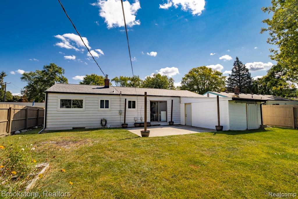 41309 Memphis Drive, Sterling Heights, MI 48313 — Photo 30