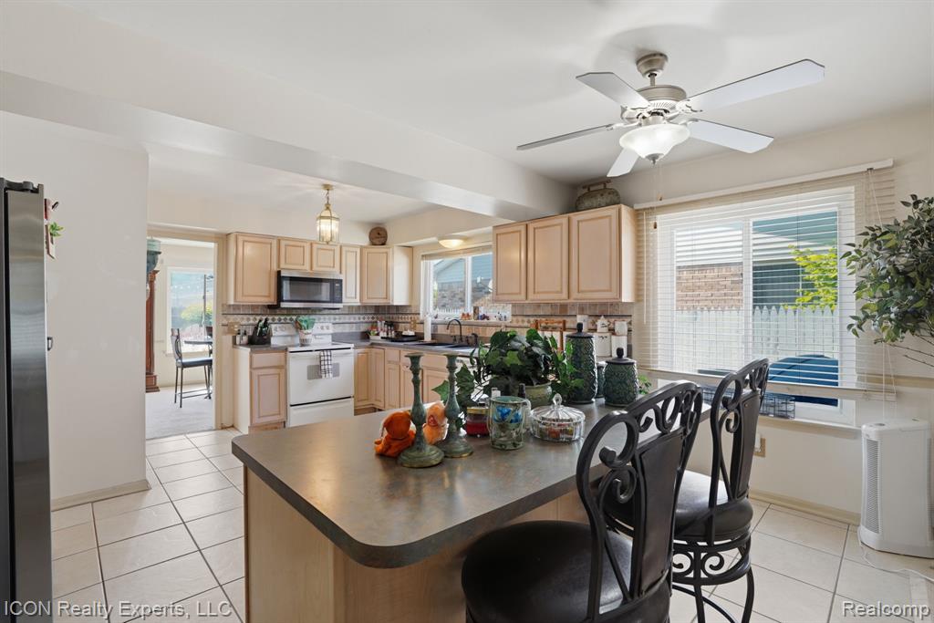 40567 Santoni Drive, Clinton Twp, MI 48038 — Photo 20