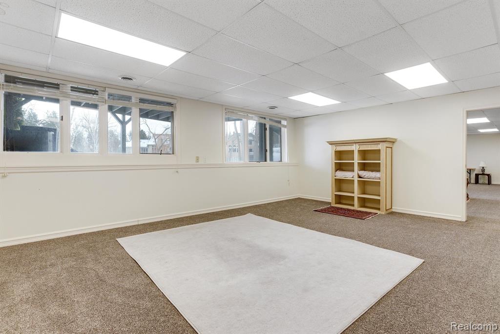 5035 Oakbrooke Drive, West Bloomfield, MI 48323 — Photo 33
