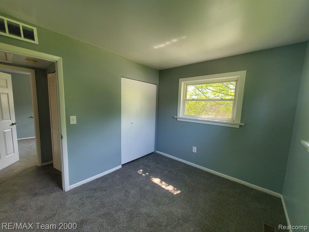 41743 MCKINLEY Street, Van Buren, MI 48111 — Photo 16