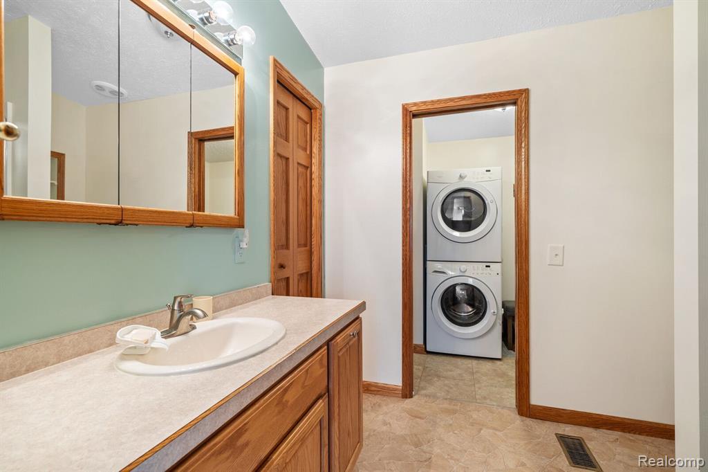 3939 CASTLE Road, North Branch, MI 48461 — Photo 18