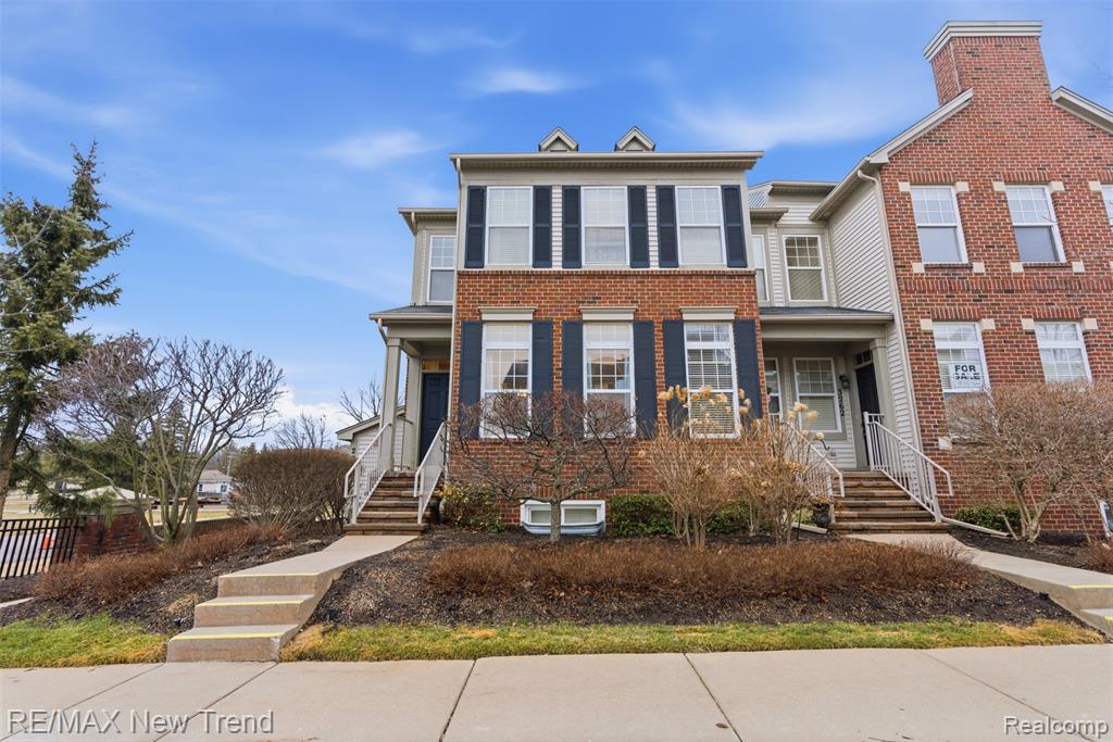 3270 Johanna Ware W, Wixom, MI 48393 — Photo 2
