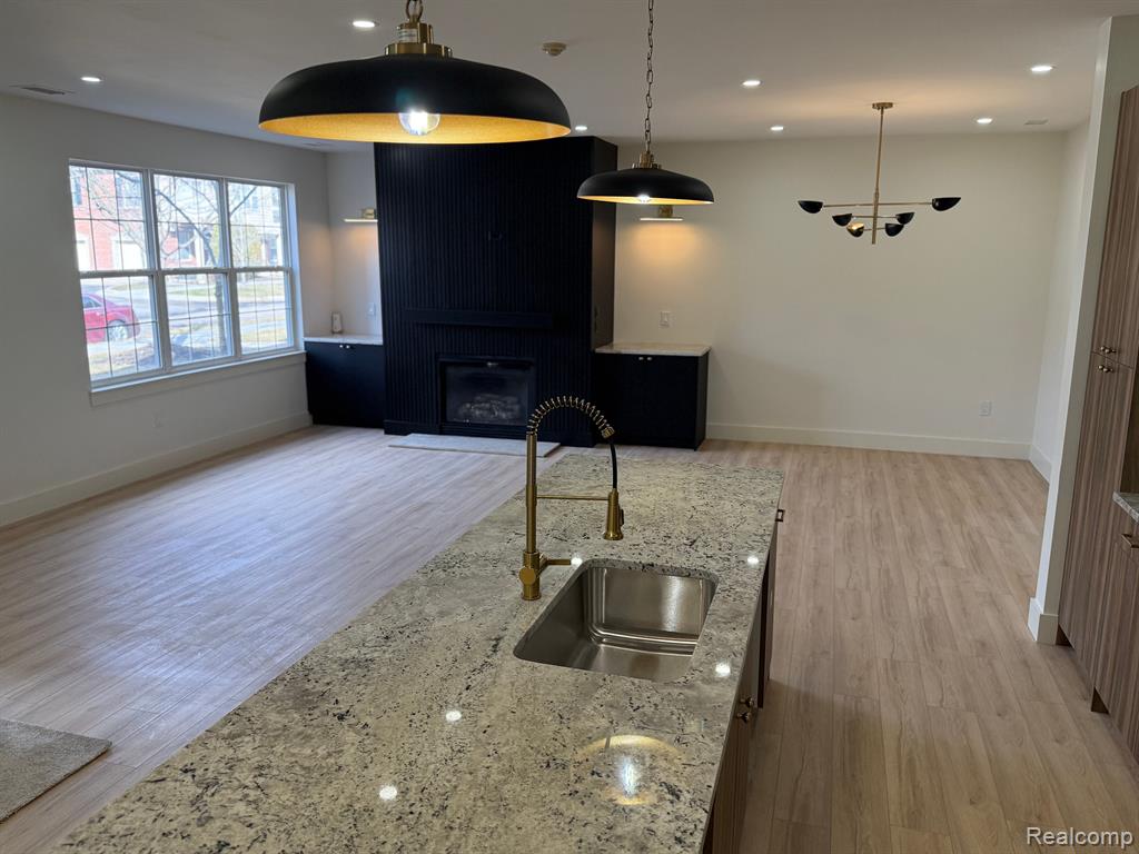 47643 ORMSKIRK Drive, Canton, MI 48188 — Photo 10
