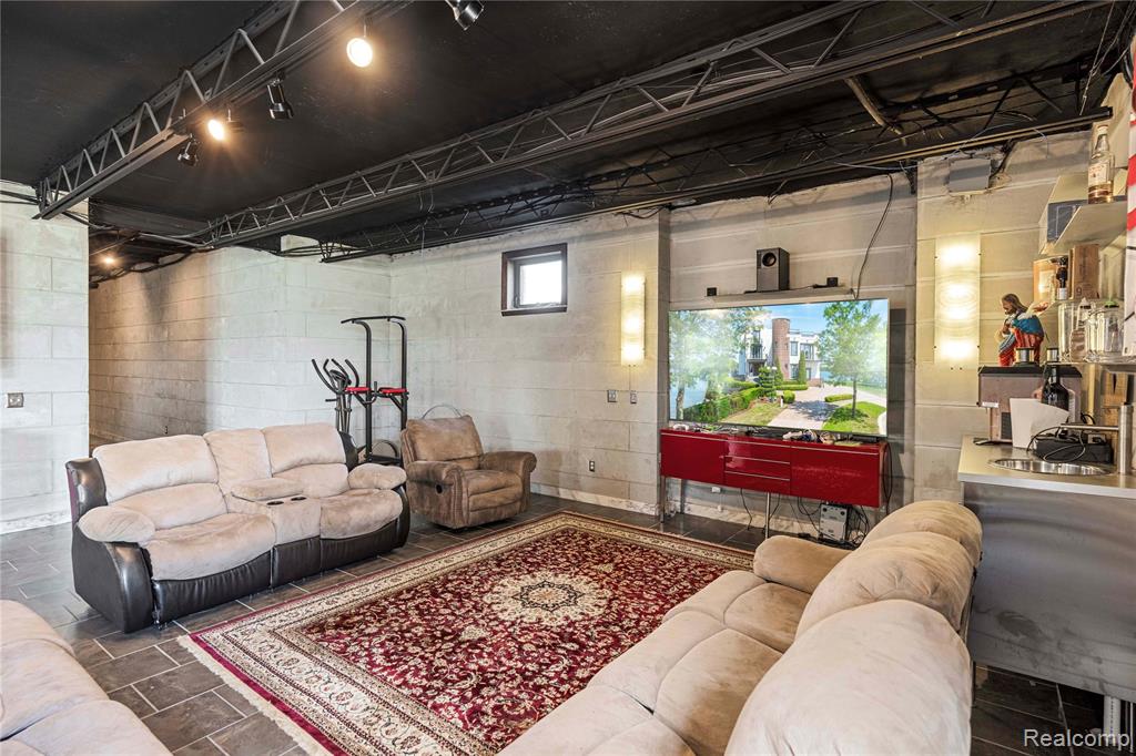 42183 Kouza Court, Belleville, MI, 48111