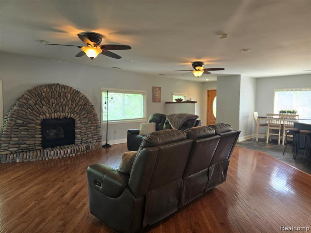 135 N Haven Street, Novi, MI 48377 — Photo 3