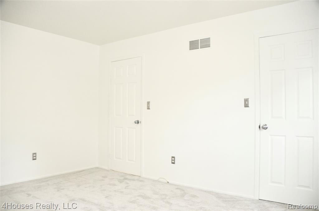 737 E Fox Hills Drive, 180, Bloomfield Hills, MI 48304 — Photo 13