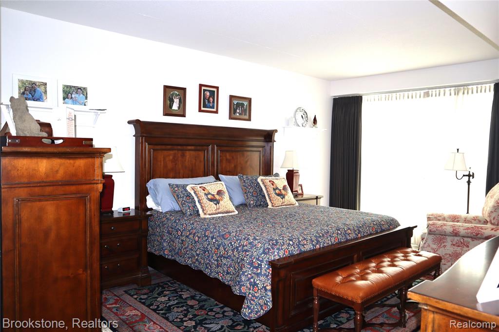 432 Washington Avenue, 1304, Royal Oak, MI 48067 — Photo 19