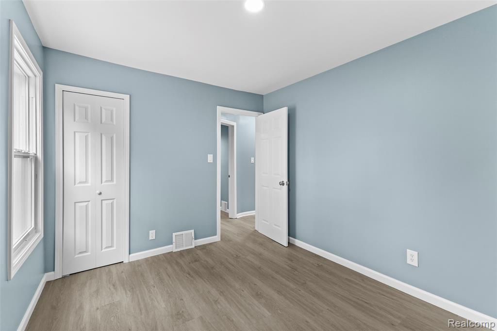 8310 Whitcomb Street, Detroit, MI 48228 — Photo 21