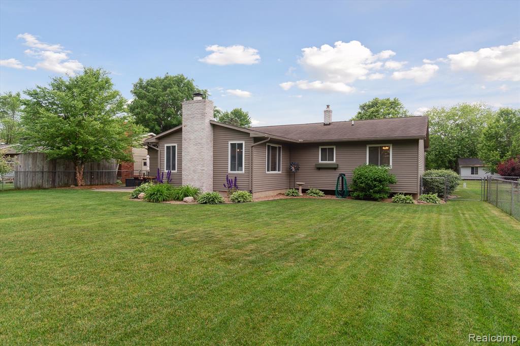 7031 Cleon Drive, Swartz Creek, MI 48473 — Photo 34