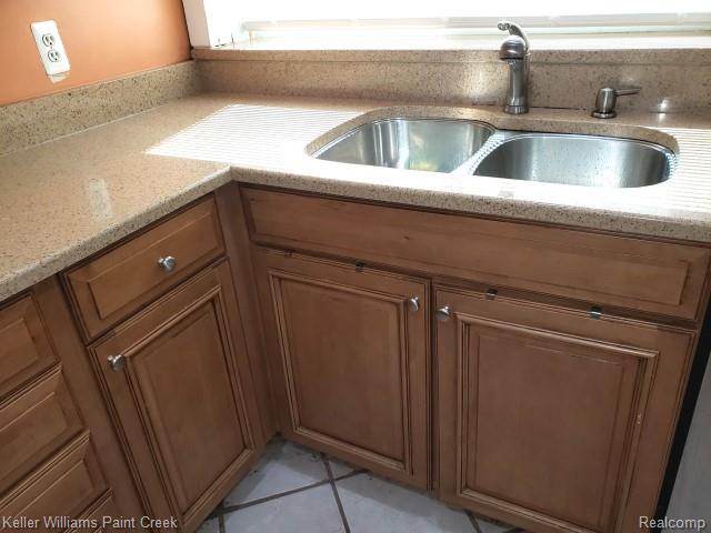 5615 JOHN R Road, Troy, MI 48085 — Photo 13