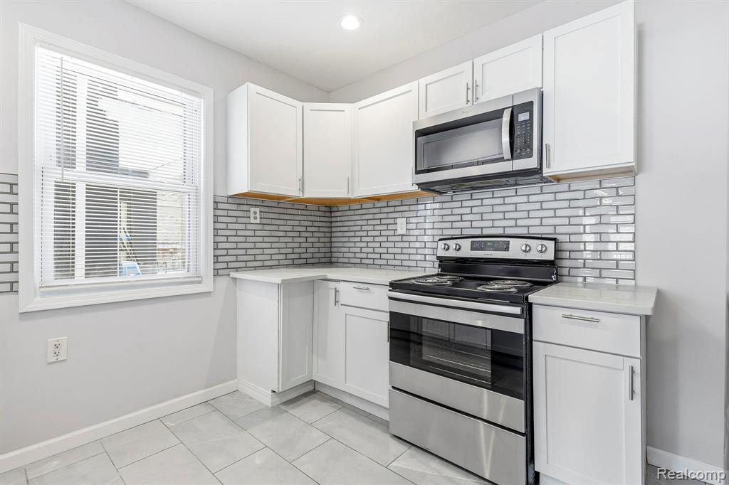 53 Cortland Street, Highland Park, MI 48203 — Photo 9