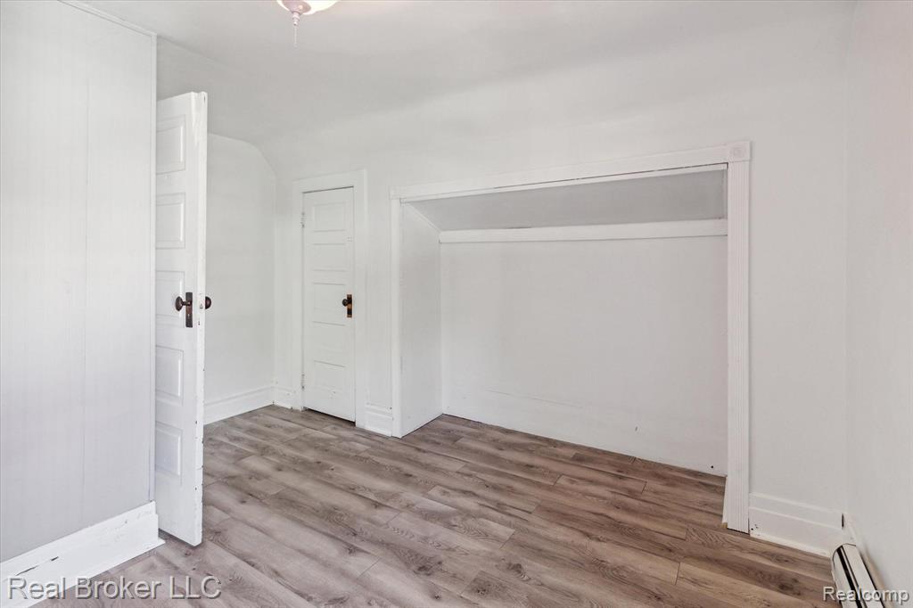 402 S 7TH Street, St. Clair, MI 48079 — Photo 20