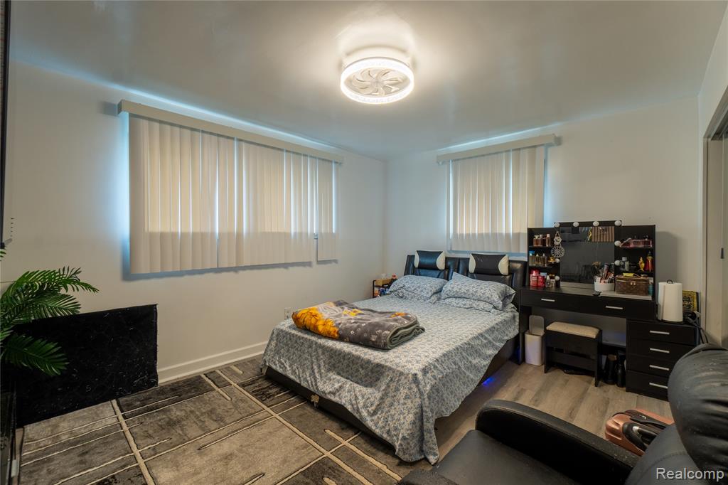 18445 Helen Street, Detroit, MI 48234 — Photo 9