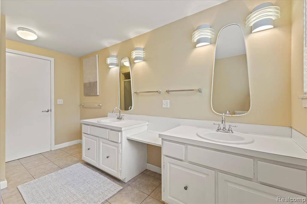 7871 Caberfae Trail, Clarkston, MI 48348 — Photo 43