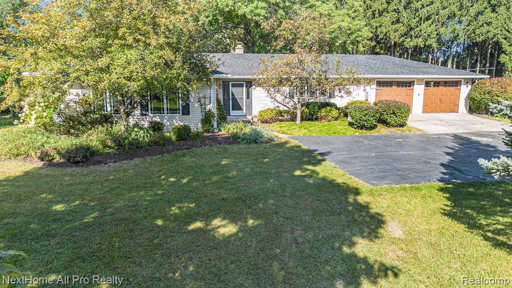 7195 Curtis Road, Northville, MI 48168 — Photo 57