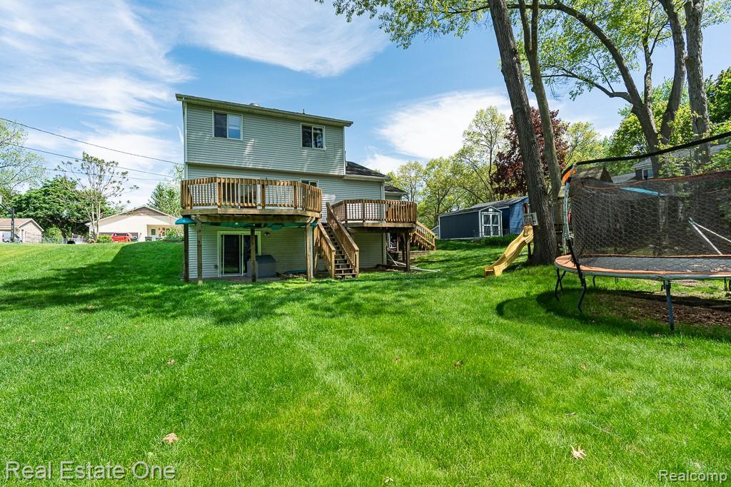 668 Sherry Drive, Lake Orion, MI 48362 — Photo 31