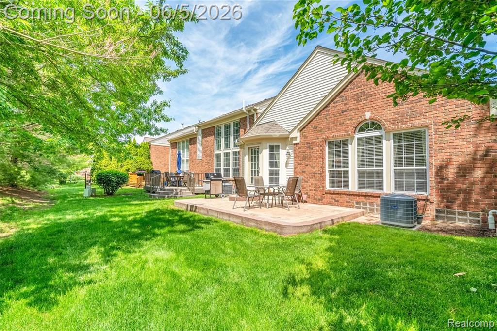 49105 Hawksburry Road, Canton, MI 48188 — Photo 42