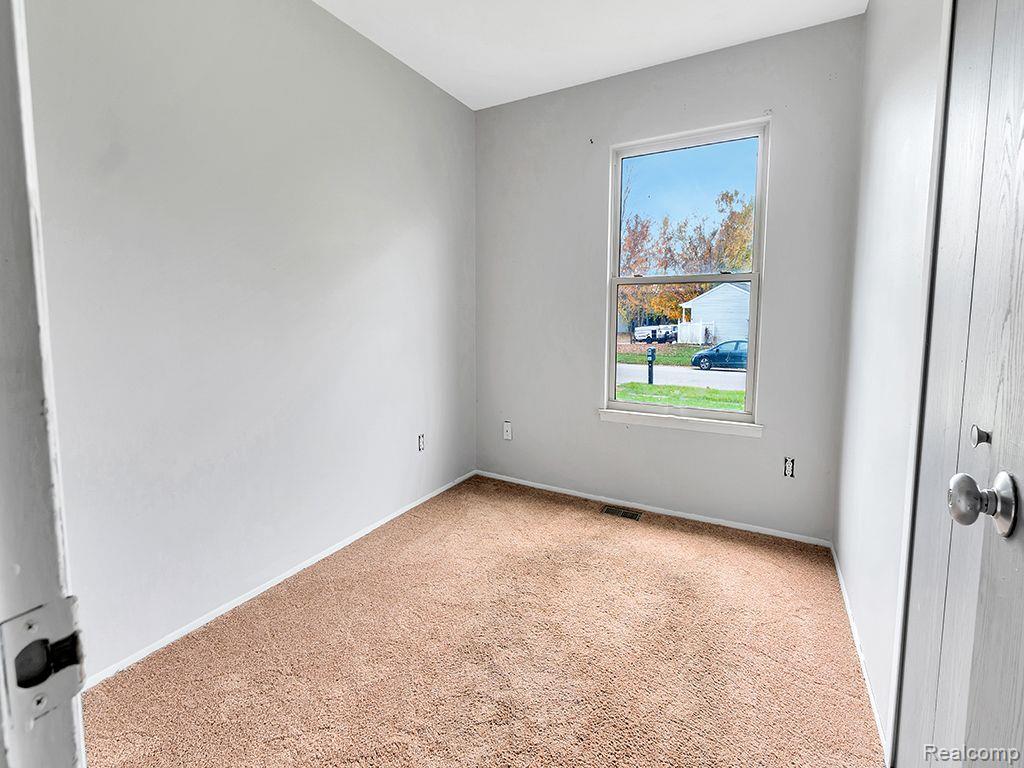5553 BIG PINE Drive, Ypsilanti, MI 48197 — Photo 13