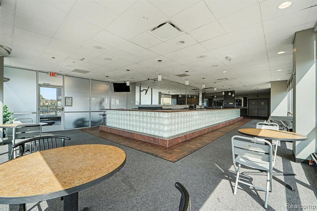 8900 E Jefferson Avenue, 729, Detroit, MI 48214 — Photo 25