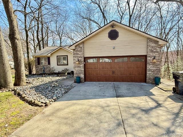 2180 Landmark Drive, Lapeer, MI 48446 — front exterior