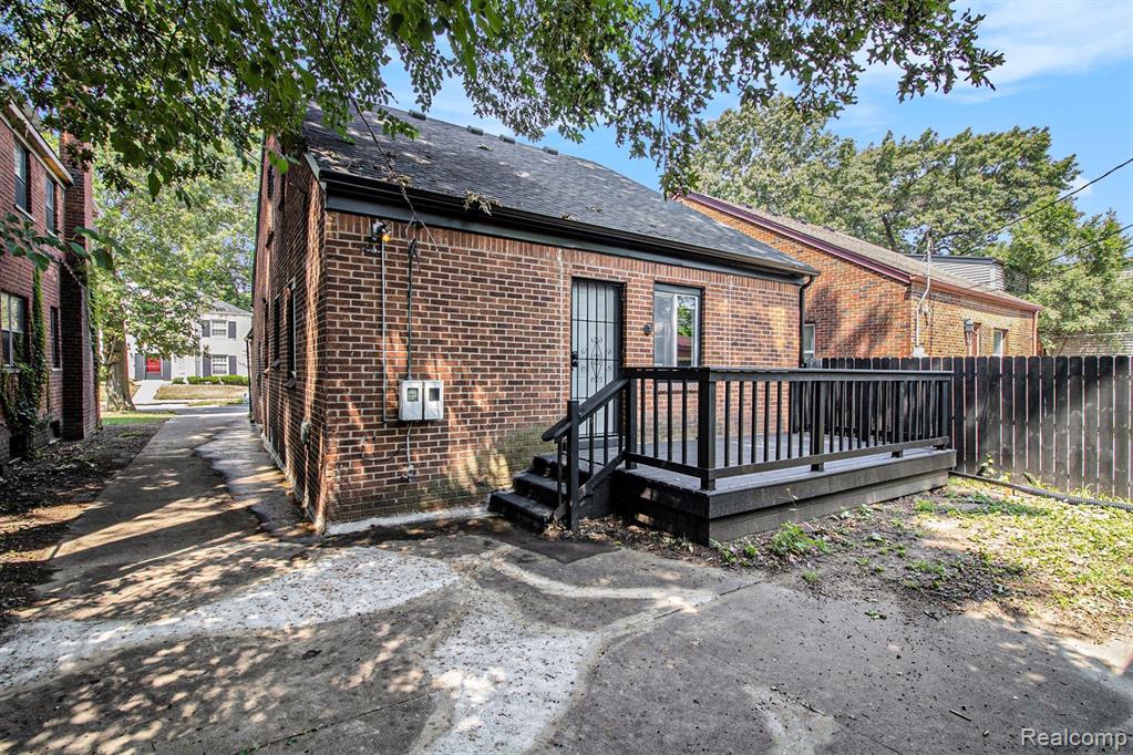 20112 Picadilly Road, Dearborn, MI 48221 — Photo 15