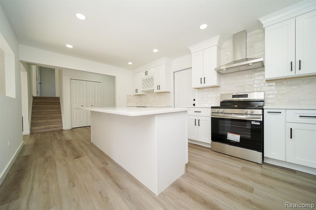 4060 Franklin Park Drive, Sterling Heights, MI 48310 — Photo 13