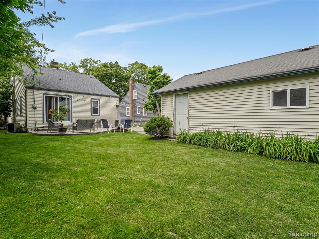 2798 Royal Avenue, Berkley, MI 48072 — Photo 38