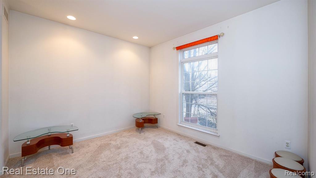17041 ALGONQUIN Drive, Northville, MI 48168 — Photo 15