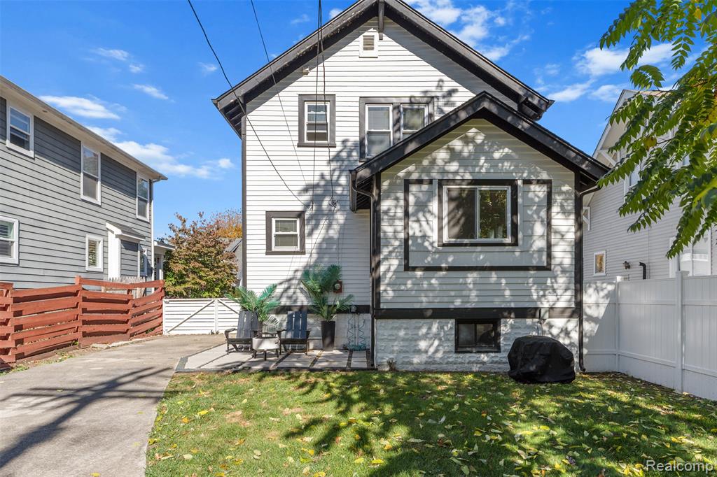 610 E Farnum Avenue, Royal Oak, MI 48067 — Photo 22