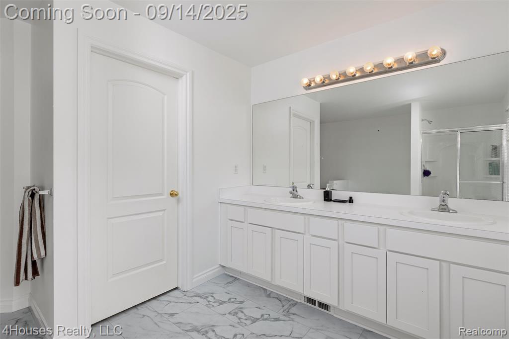 7197 Cambridge Drive, Romulus, MI 48174 — Photo 23