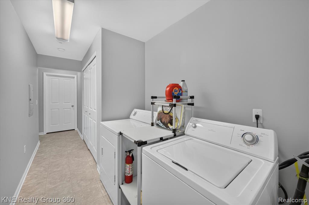 4077 Berkeley Avenue, Canton, MI 48188 — Photo 25
