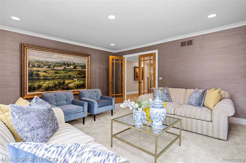 18341 Warwick Street W, Beverly Hills, MI 48025 — Photo 8