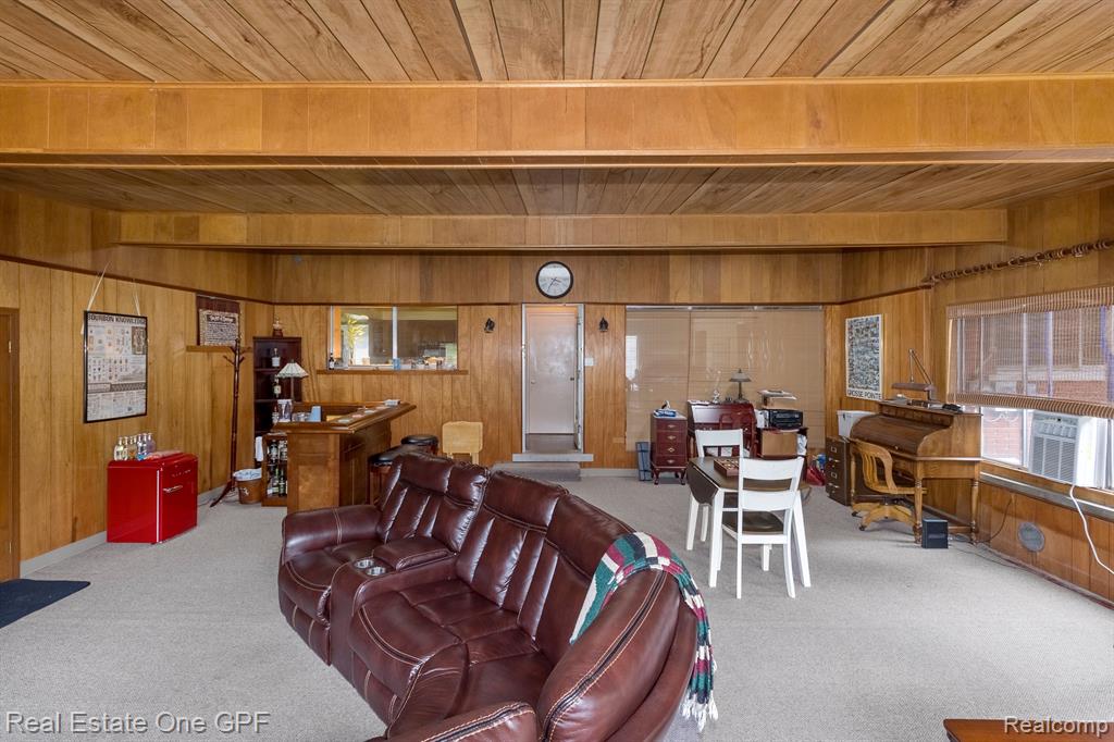 60 MOORLAND Drive, Grosse Pointe Shores, MI 48236 — Photo 49